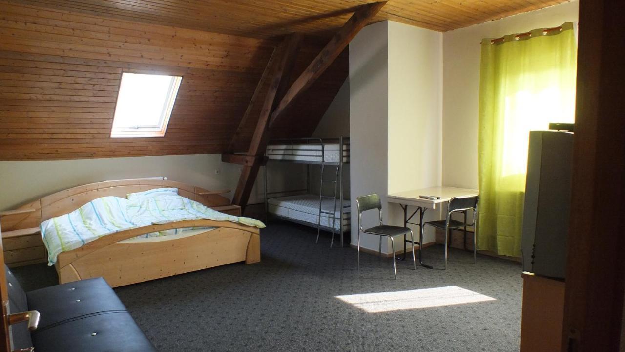 Pension Dingolshausen Екстериор снимка