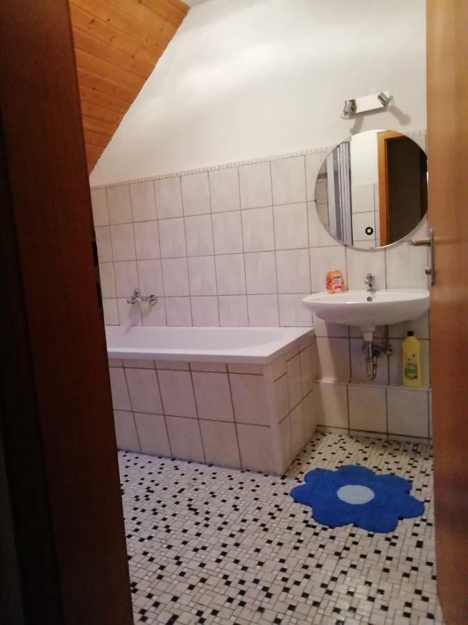 Pension Dingolshausen Екстериор снимка