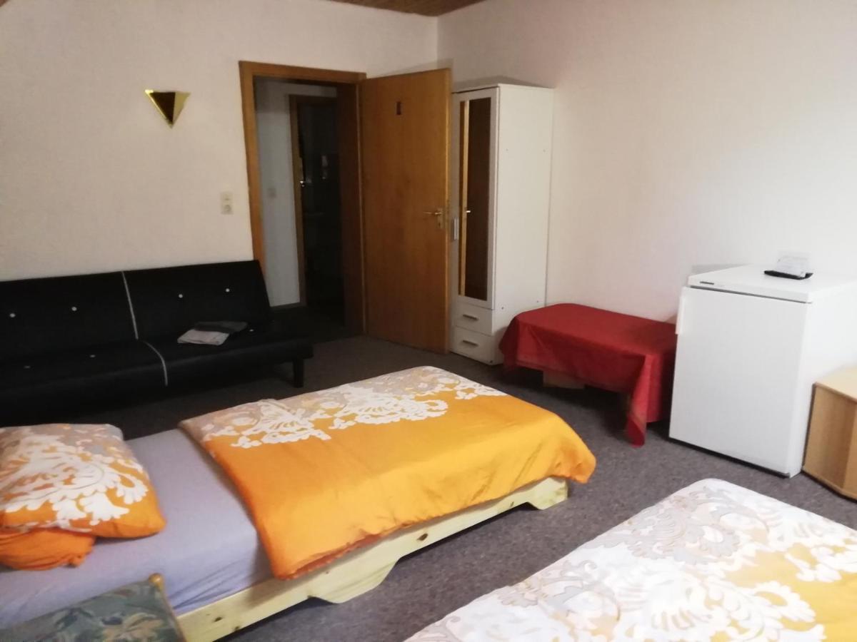 Pension Dingolshausen Екстериор снимка