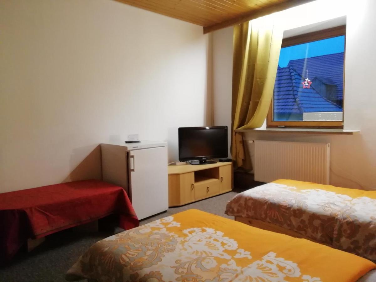 Pension Dingolshausen Екстериор снимка